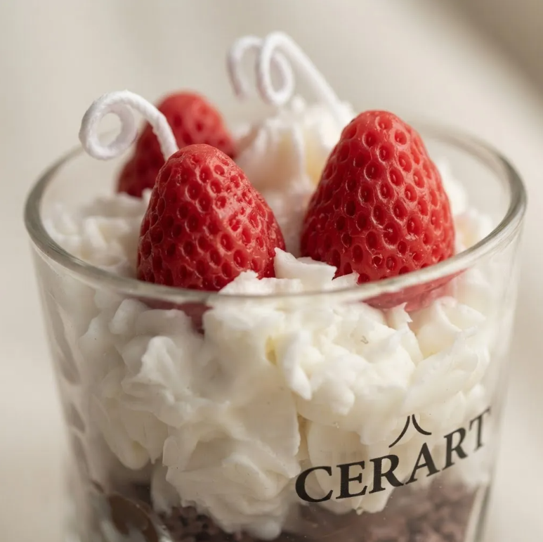 Aroma a Postre – Fresas y Rosas – Vela Aromática en Frasco 350ml